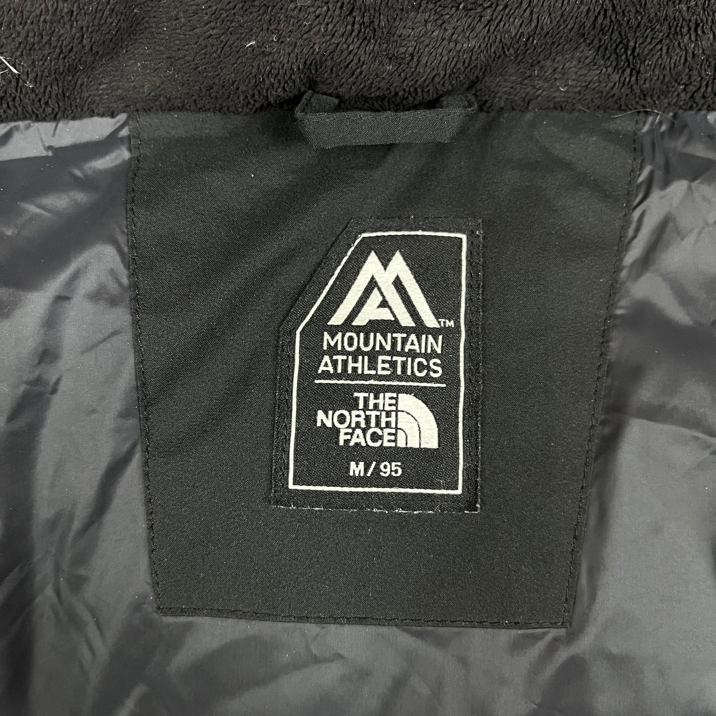 THE NORTH FACE ロングダウンコート ブラック メンズ95(M)｜軽量・防寒・撥水／ベンチコート仕様