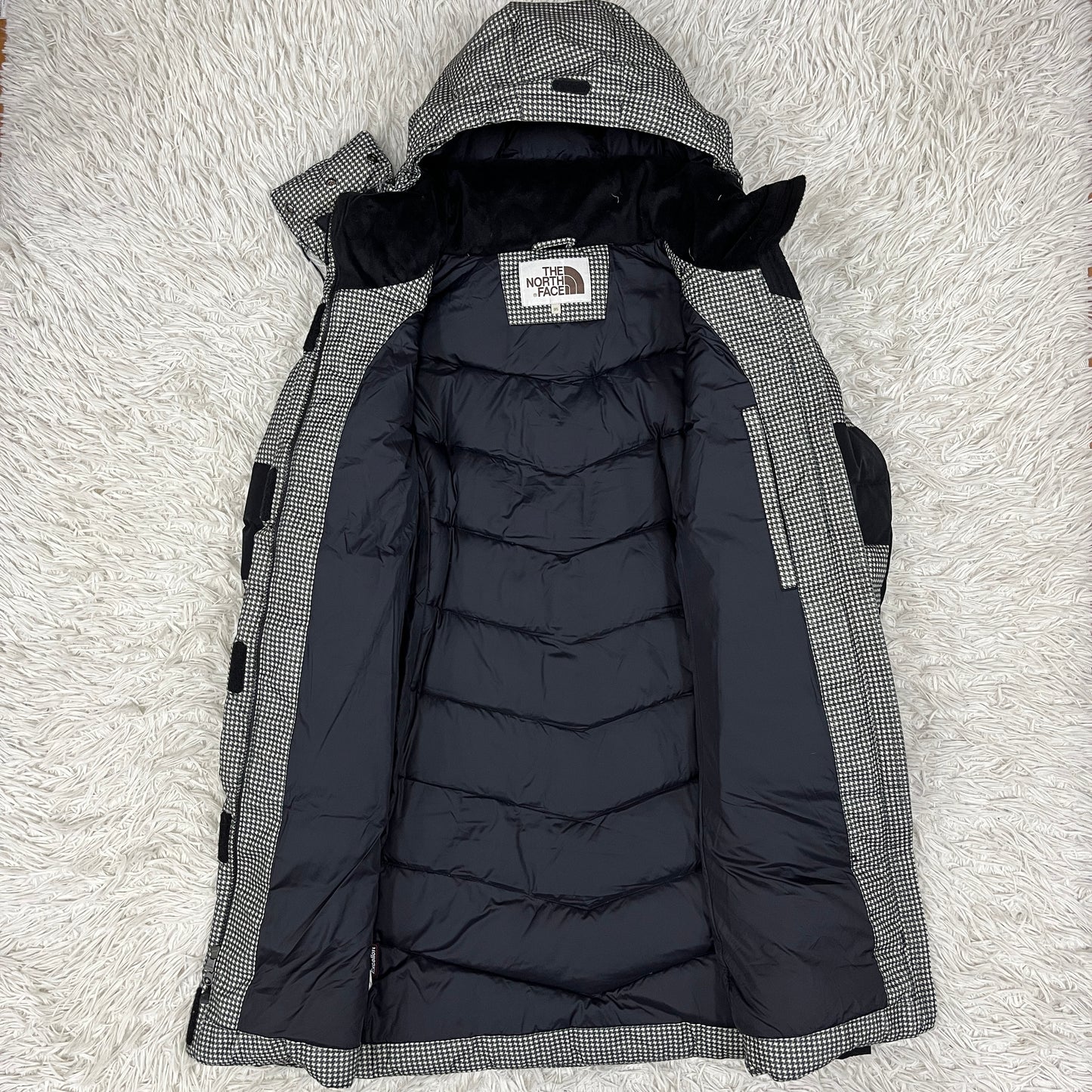 THE NORTH FACE（ザ・ノース・フェイス）千鳥格子柄 ダウンジャケット フード取外し可 レディースL 95 ブラック×ホワイト #25