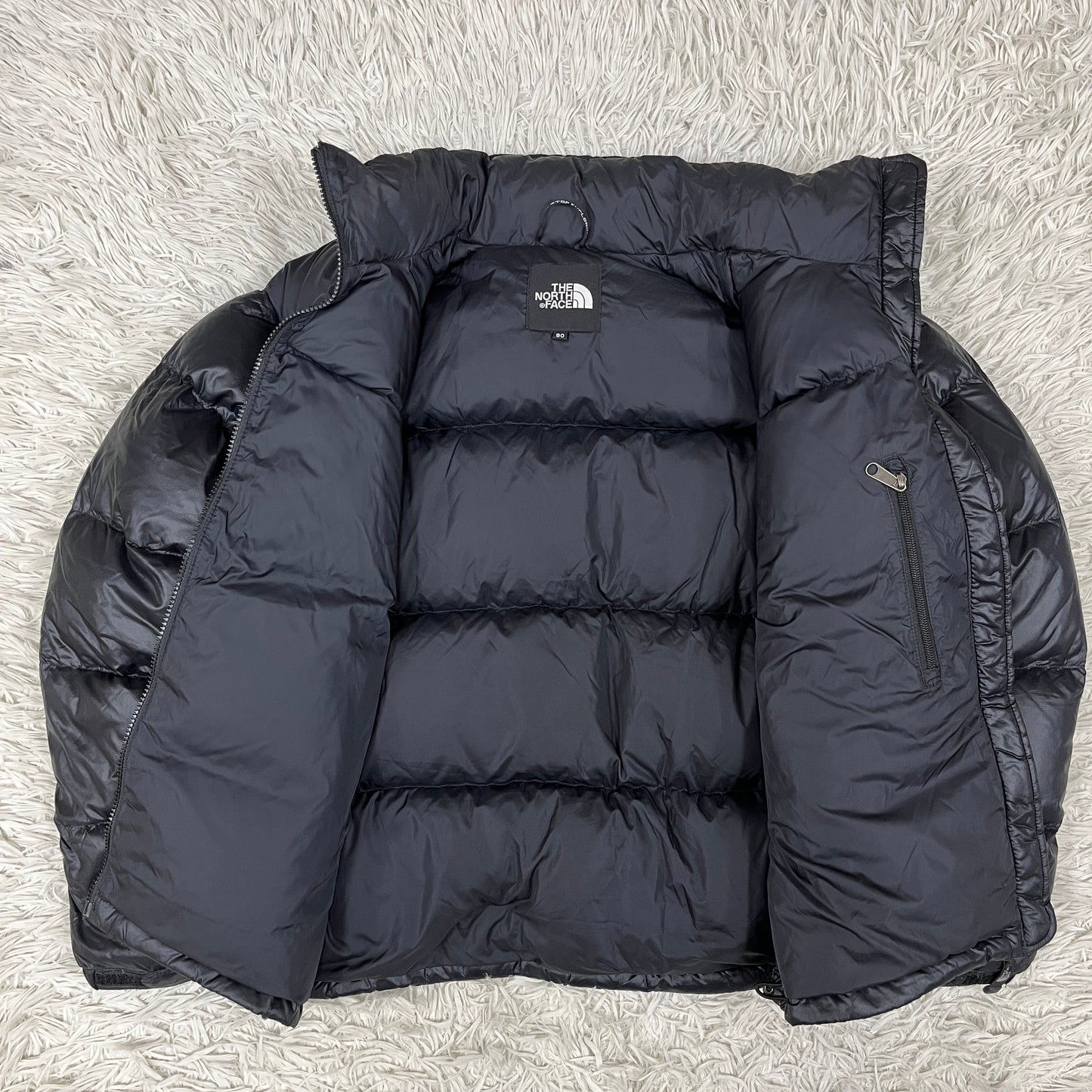 THE NORTH FACE（ザ・ノース・フェイス）NUPTSE 700フィル ダウンジャケット ブラック メンズS（90） 高保温 アウトドア定番モデル #32