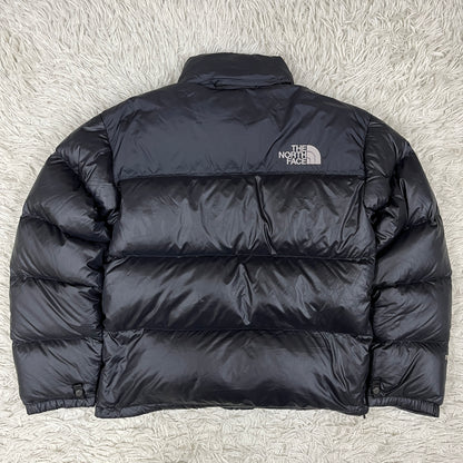 THE NORTH FACE（ザ・ノース・フェイス）NUPTSE 700フィル ダウンジャケット ブラック メンズS（90） 高保温 アウトドア定番モデル #32