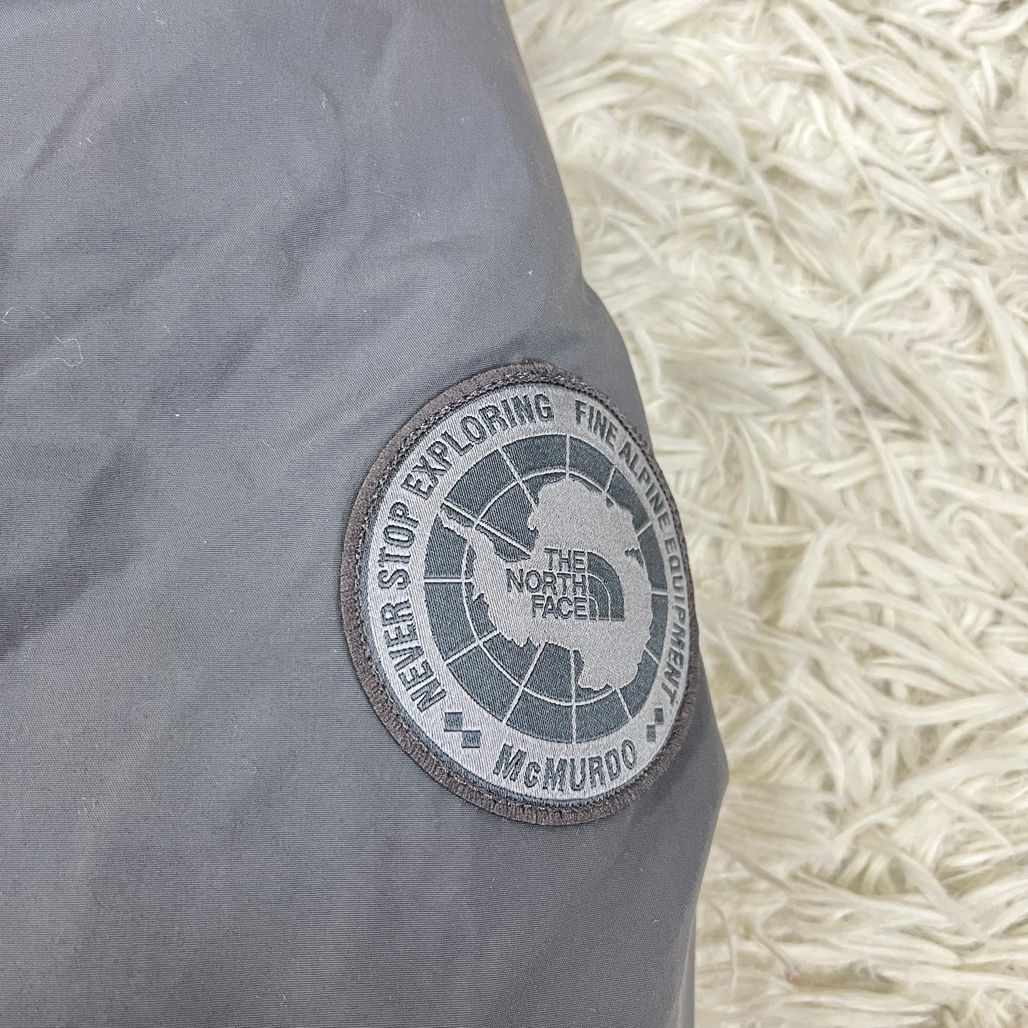 THE NORTH FACE ザ・ノースフェイス McMurdo ダウンジャケット グレー メンズM相当 ファー付きフード着脱可 #37