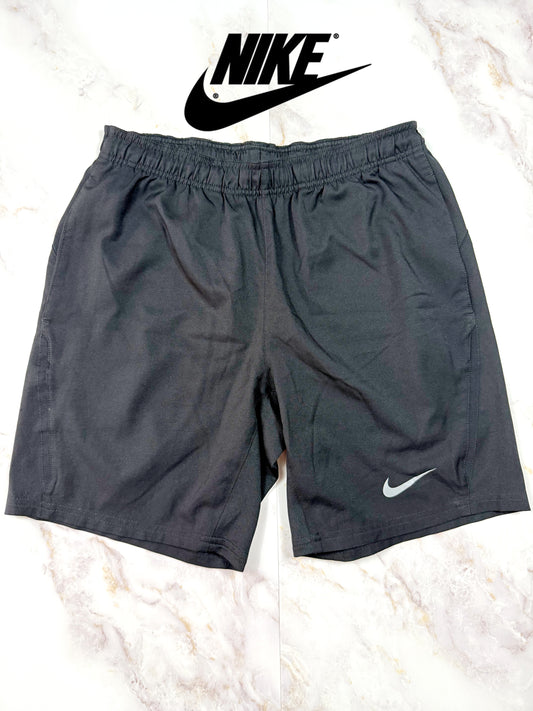 【NIKE】DRI-FIT ショートパンツ ブラック Mサイズ | ナイキ 吸汗速乾 メンズ トレーニング ジム ランニング