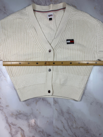 【TOMMY JEANS】ホワイト ニットカーディガン レディースSサイズ | トミージーンズ ロゴワッペン付き Vネック