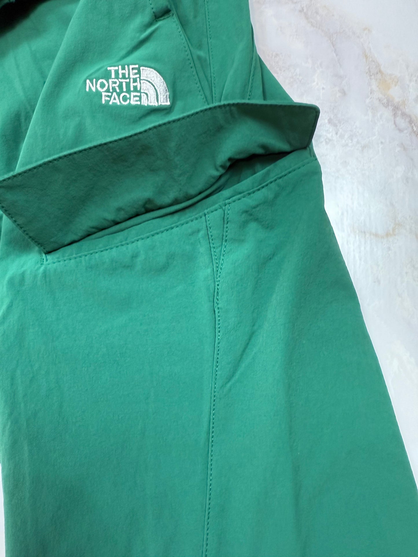 【THE NORTH FACE】カーゴショーツ メンズ Lサイズ グリーン ナイロンショートパンツ アウトドア カジュアル
