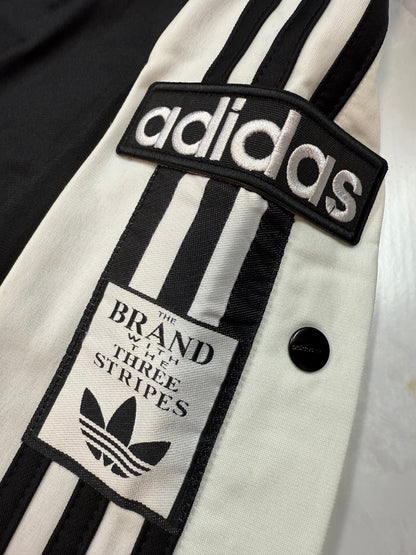 【adidas Originals】ADIBREAK トラックパンツ ブラック×ホワイト Mサイズ | スナップボタン付き サイドライン スポーツ＆カジュアル